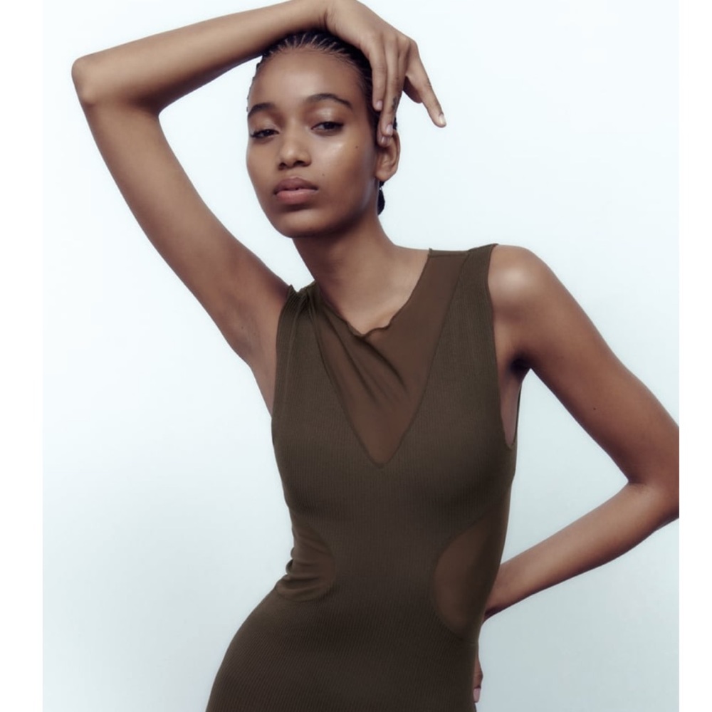 ( SOLD‼️) 
ZARA Tonal Dress